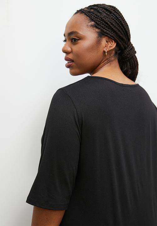 edit - Front notch neck ruched tee -black
