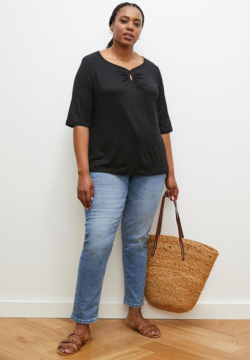 edit - Front notch neck ruched tee -black