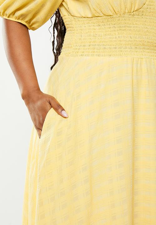 Me&B - Shirred waist & shoulder v neck dress - yellow sheer gingham