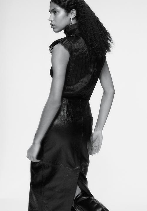 H&M - H&M Studio: Frilled pleated top - midnight black