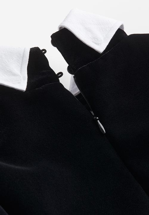 H&M - H&M Studio: Collared velvet dress - midnight black & white