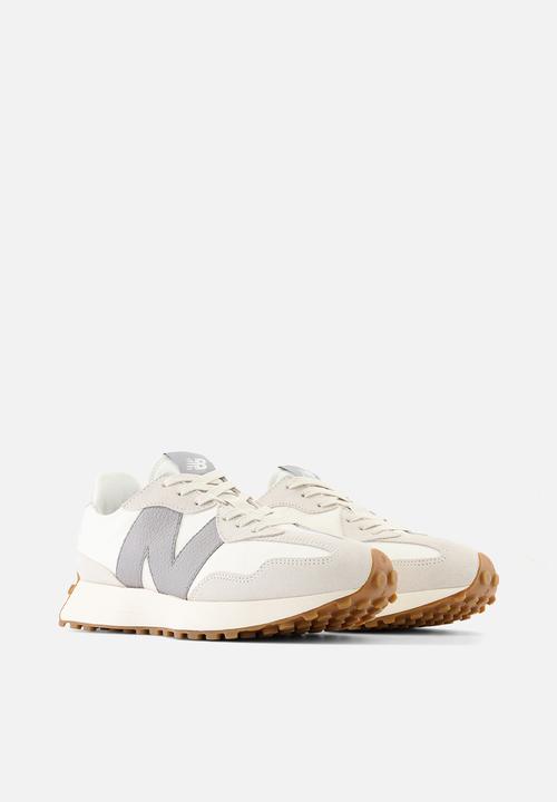New Balance  - 327 