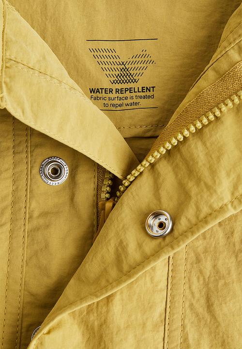 H&M - Relaxed fit water-repellent popover jacket - yellow