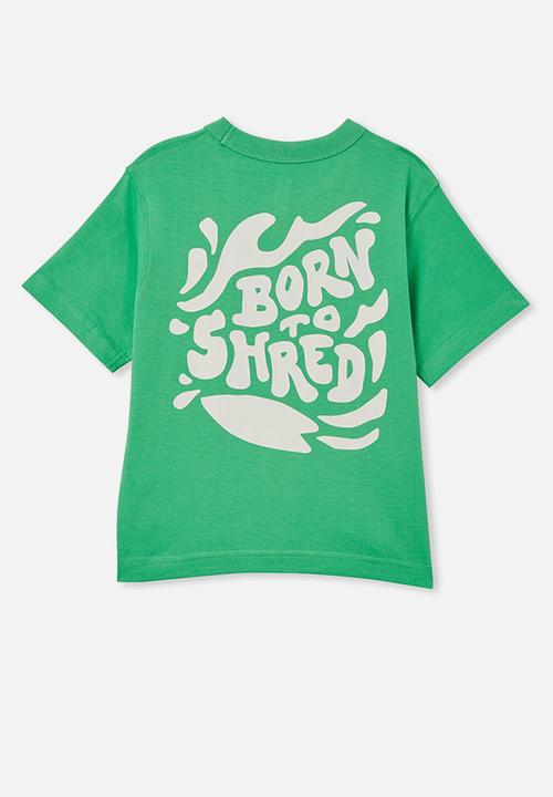 Cotton On - Jonny short sleeve print tee - fiji green/born to shred