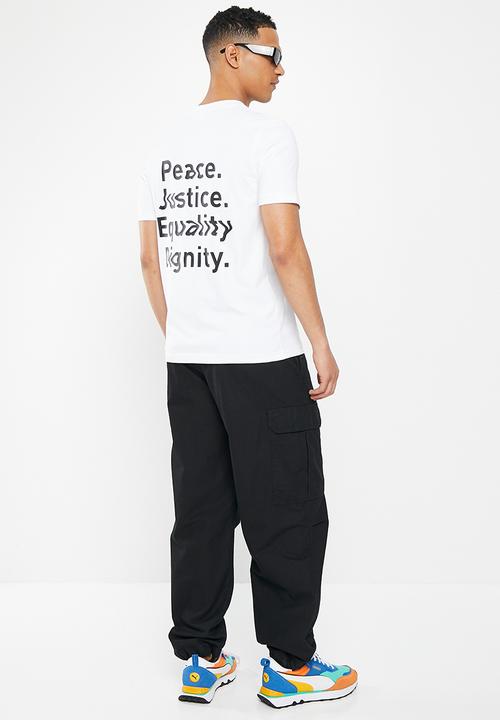 PUMA - Classics graphic tee - white