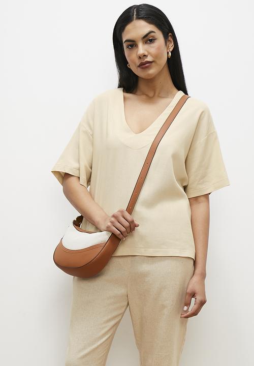 edit - Oversized linen boxy tee - neutral