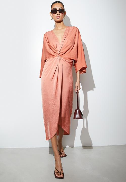 VELVET - satin kaftan dress with knot detail - rust