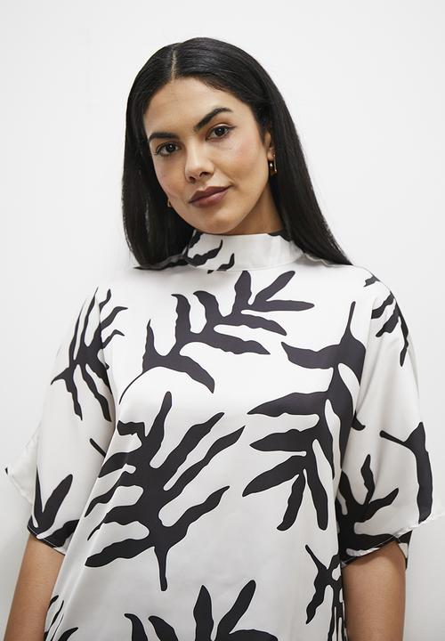 edit - Basic satin shell - white & black