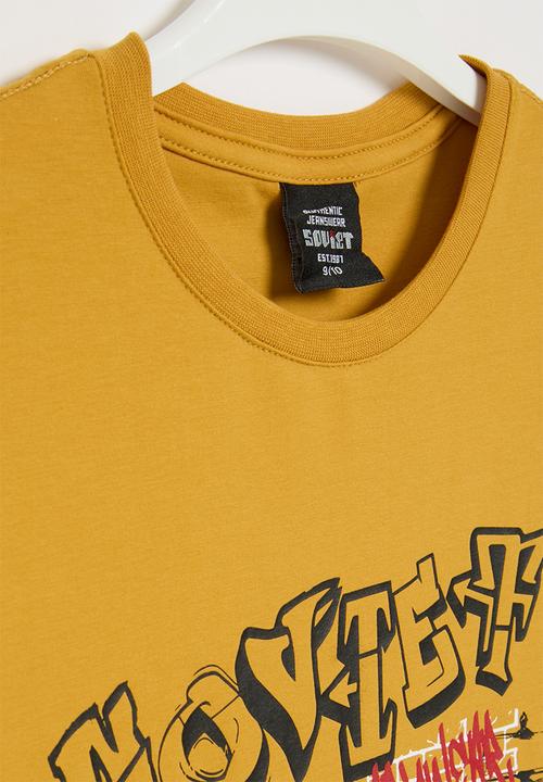 SOVIET - Boys fashion tee - mustard