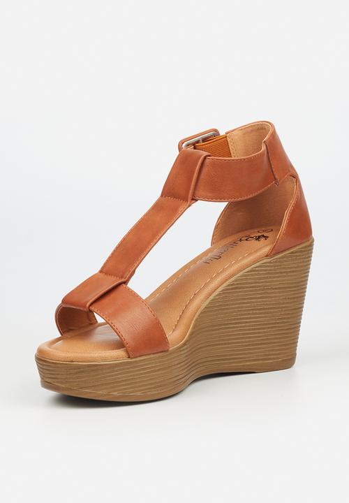 Butterfly Feet - Larah 3 wedge heel - tan