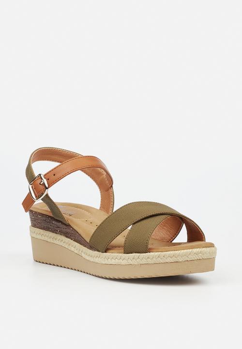 Butterfly Feet - Tammy 1 wedge heel - olive