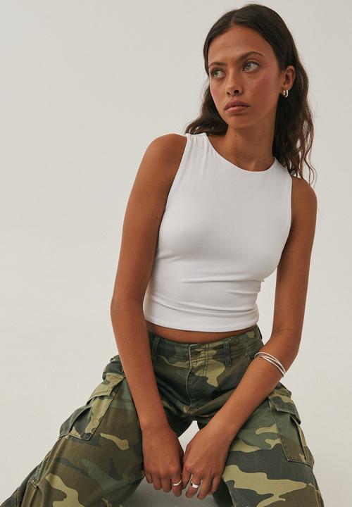 Supré  - Luxe cropped tank - white