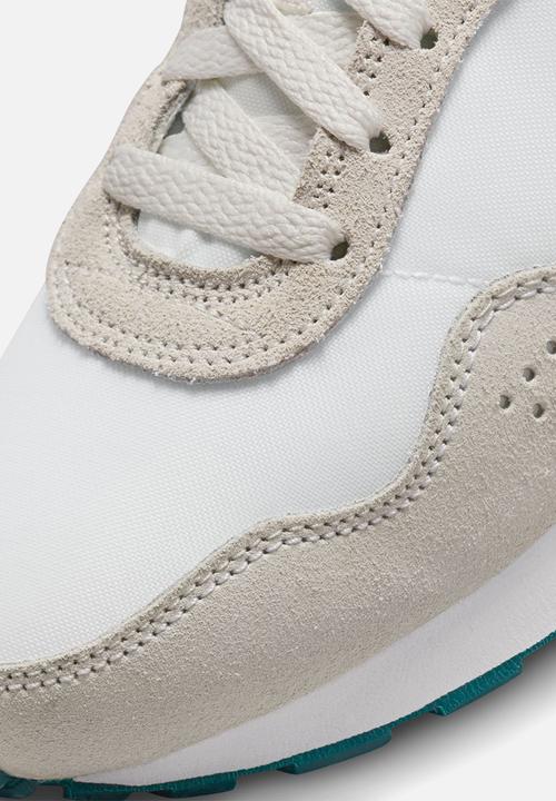 Nike - MD valiant gs - smtwht/pnkspl
