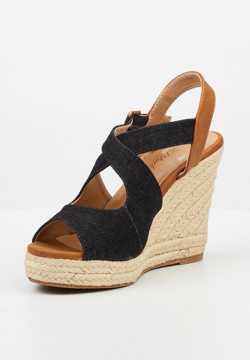 Miss Black - Hooked 4 wedge heel - black