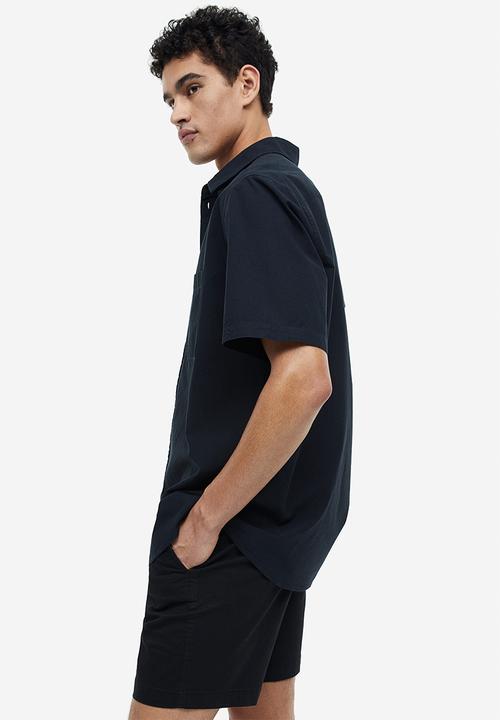 H&M - Regular fit short sleeved shirt - black