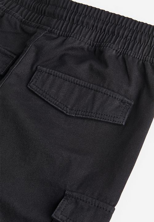 H&M - Twill cargo shorts - black
