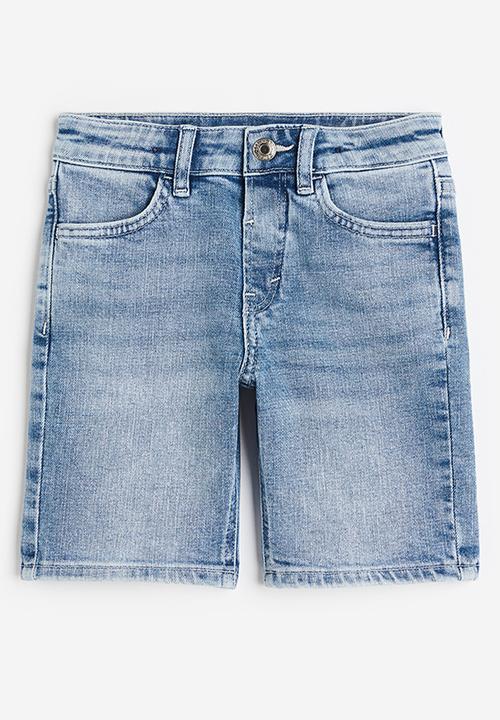 H&M - Relaxed fit denim shorts - light denim blue