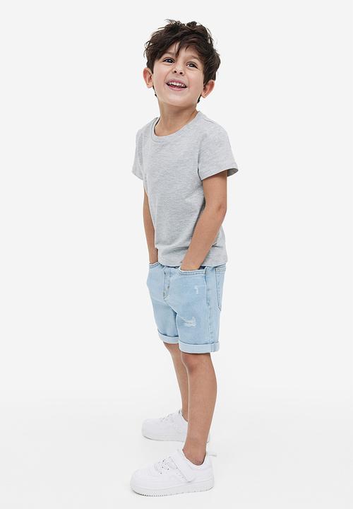 H&M - Relaxed fit denim shorts - light denim blue trashed 