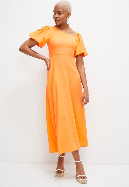 MILLA - Asym balloon sleeve fit & flare dress - apricot