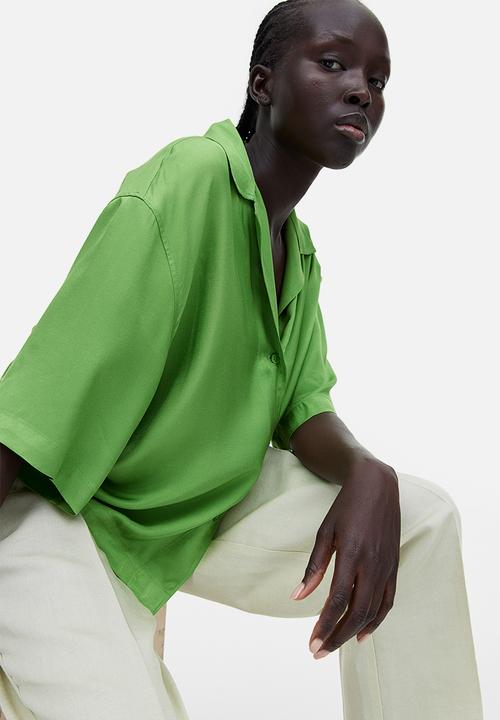 H&M - Boxy viscose blouse - green