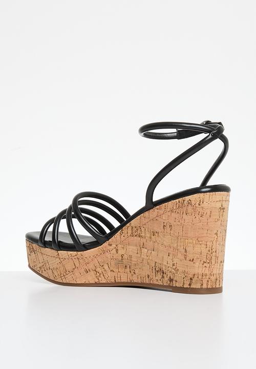 Call It Spring - Leema wedge heel - black