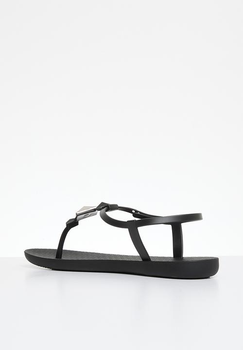 Ipanema - GIL27101 sandal - black