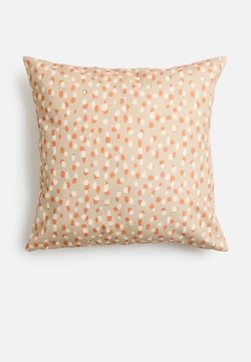 Spot on outdoor cushion cover - beach