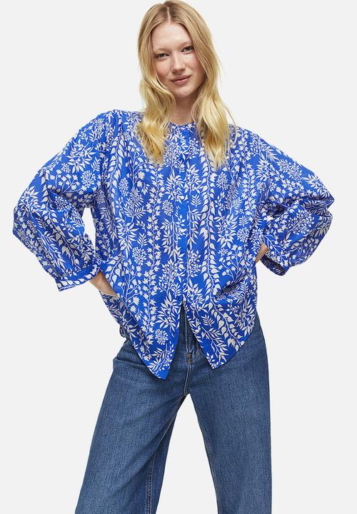 H&M - Voluminous balloon-sleeved blouse - blue floral