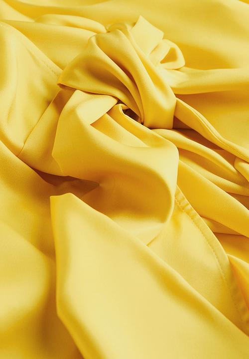 H&M - Satin wrap dress - yellow