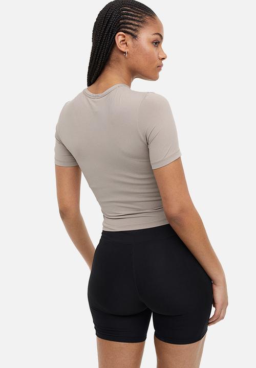 H&M - Drymove™ cropped sports top - light greige