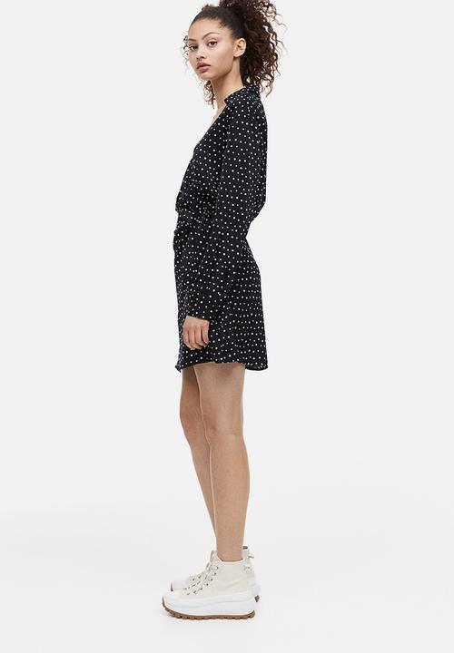 H&M - Satin wrap shirt dress - black spotted