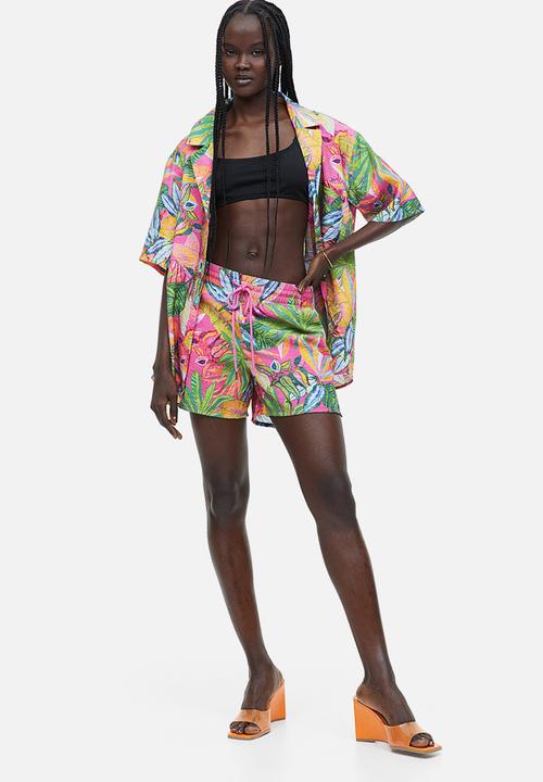 H&M - Pull-on shorts - cerise leaf-patterned