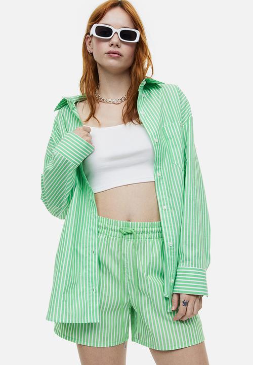 H&M - Pull-on shorts - green white striped