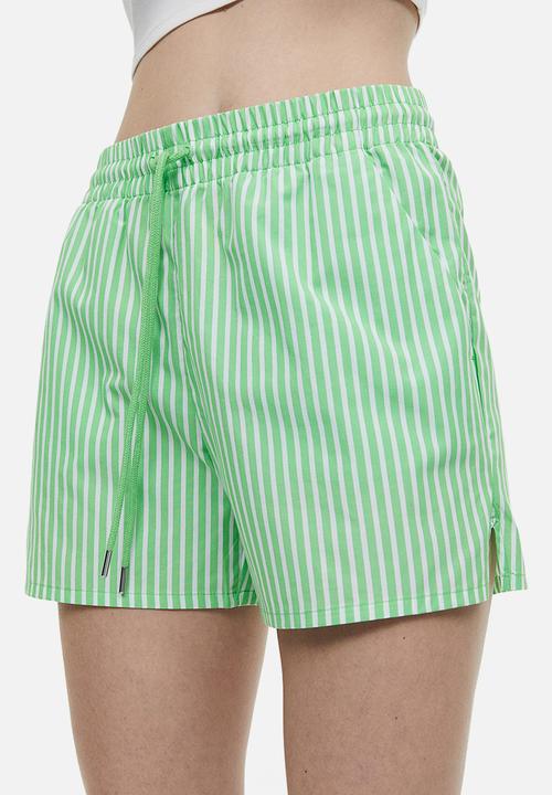 H&M - Pull-on shorts - green white striped
