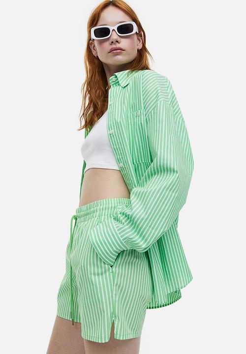 H&M - Pull-on shorts - green white striped