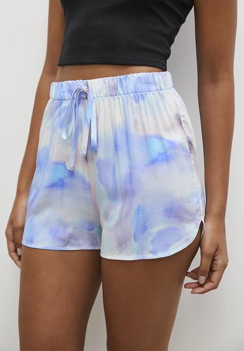 Superbalist - Printed sleep shorts - textured clouds