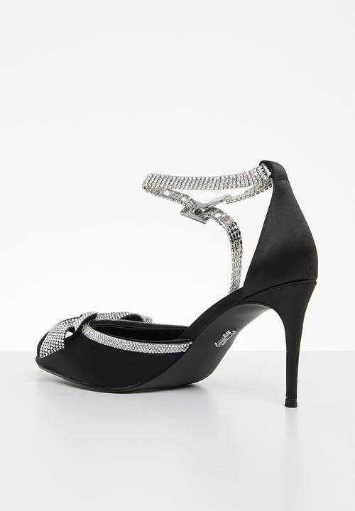 Steve Madden - Live up court heel - black satin