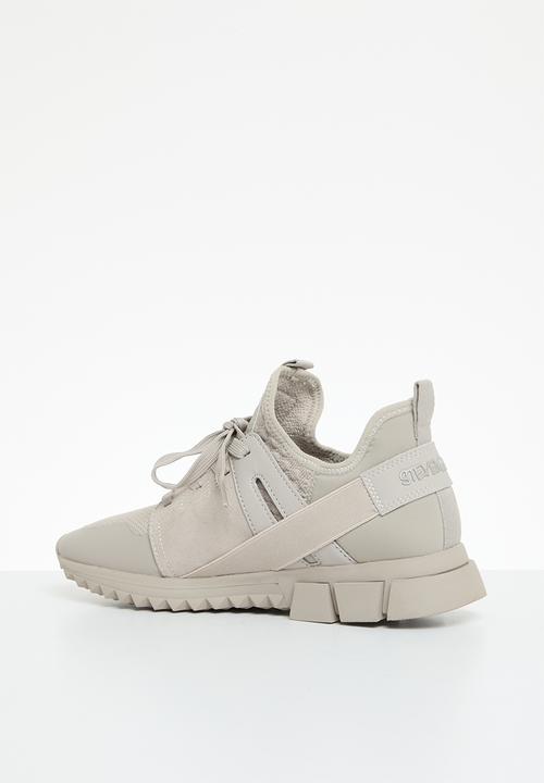 Steve Madden - Decend Sneaker - greige