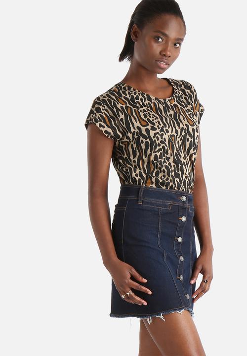 Vero Moda - Leo Animal Print Tee