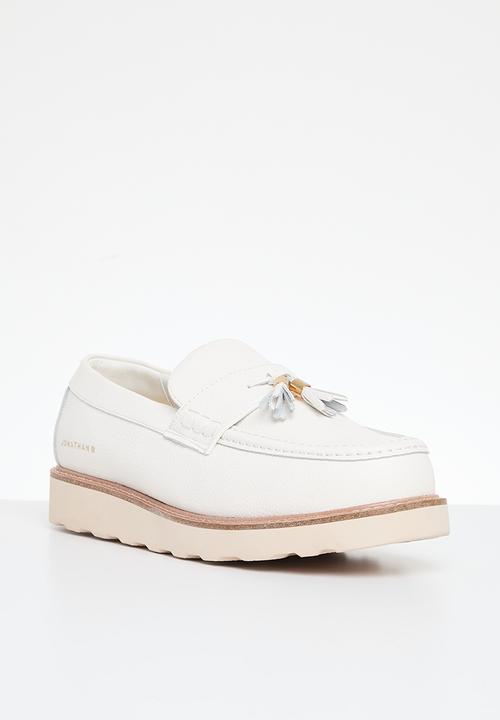 Jonathan D - J scout - white