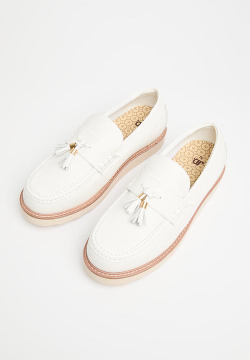 Jonathan D - J scout - white