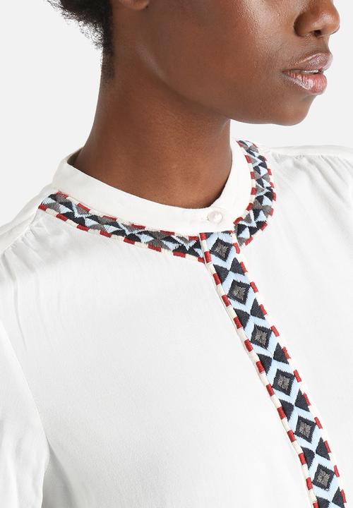 Vero Moda - Scarlet Shirt