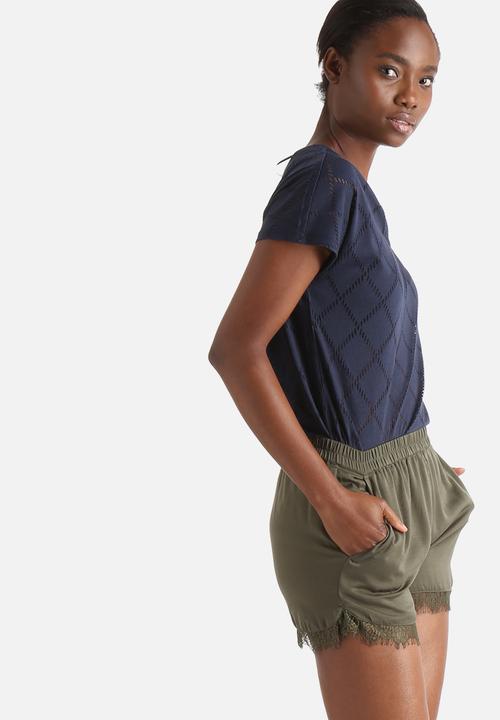 Vero Moda - Rosi V-Neck Top 