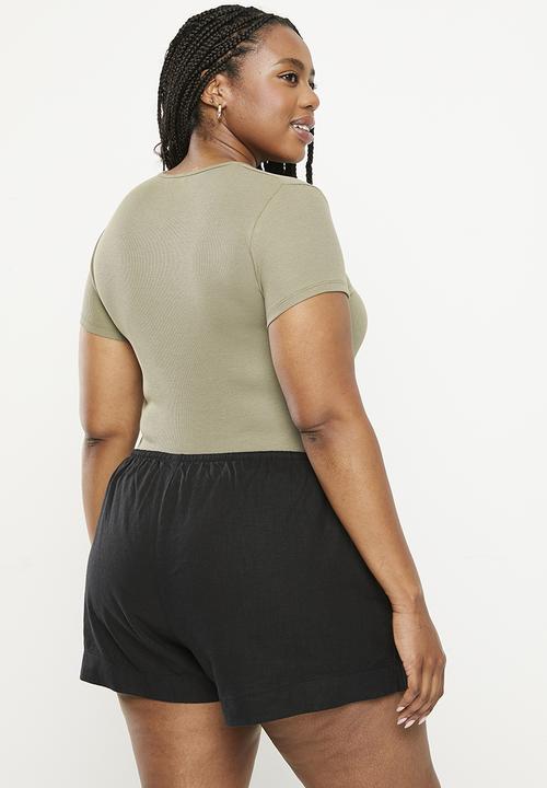 Cotton On - Plus the one organic rib crew short sleeve tee - woodland