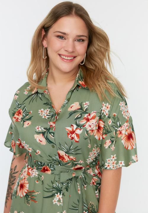 Trendyol - Plus floral maxi dress - multi