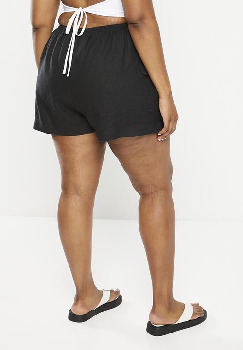 Cotton On - Plus frankie linen cargo short - black