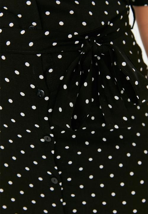 Trendyol - Plus polka dot maxi dress - black