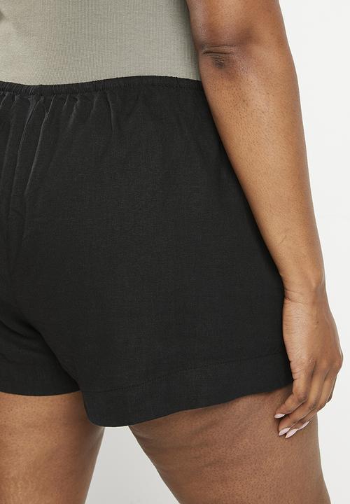 Cotton On - Plus haven short - black
