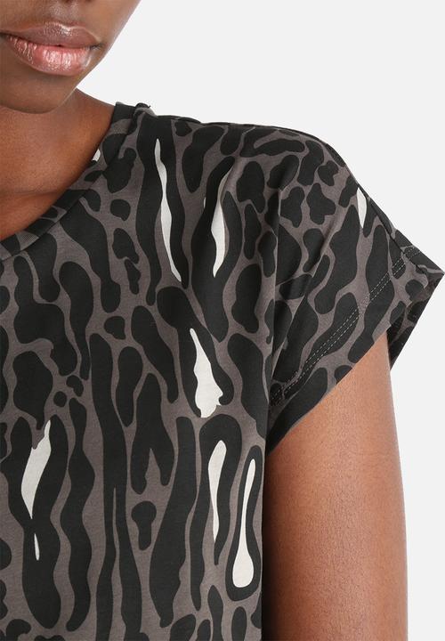 Vero Moda - Leo Animal Print Tee