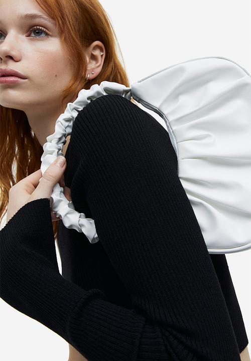 H&M - Pleated handbag - white